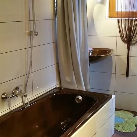 Knusperhaeuschen Maria Nikolett In